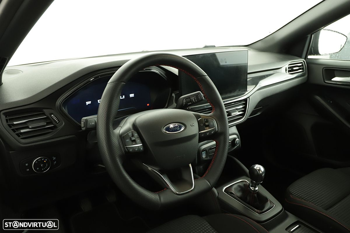 Ford Focus 1.0 EcoBoost MHEV ST-Line - 6
