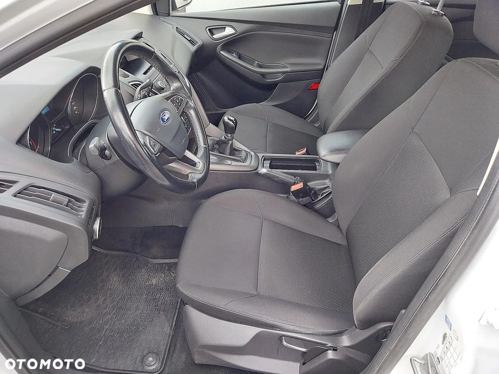 Ford Focus 1.6 Trend - 5