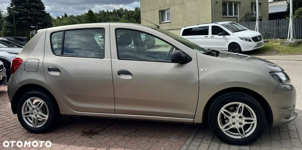 Dacia Sandero 1.2 16V 75 Essentiel - 10