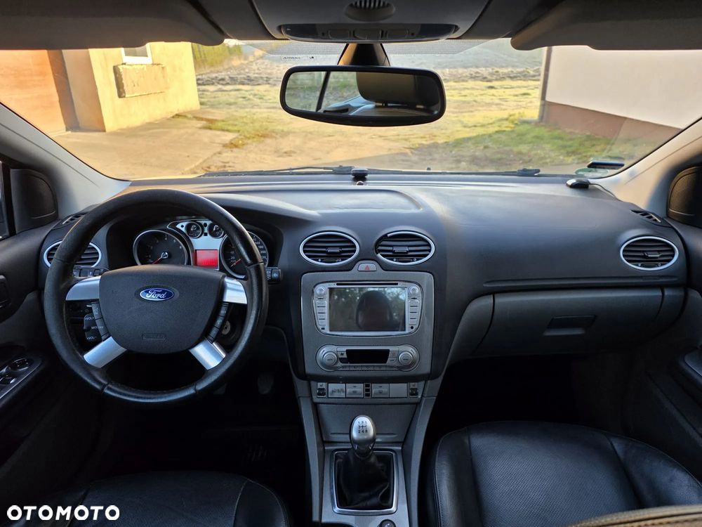 Ford Focus 2.0 16V Titanium - 7