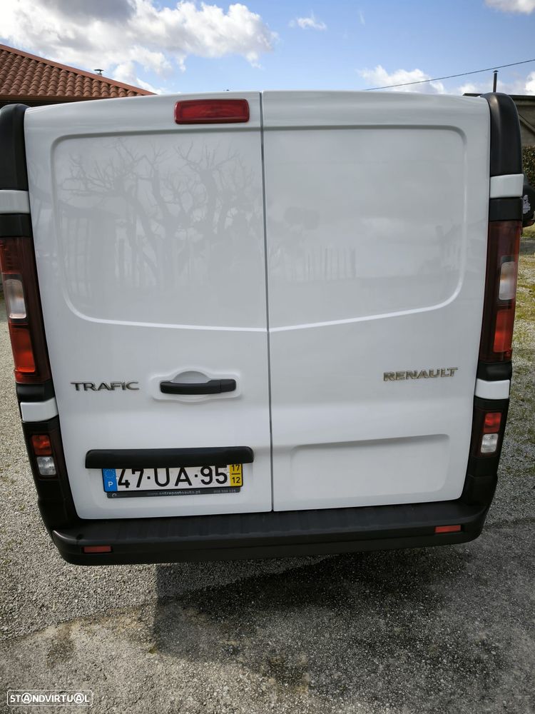 Renault Trafic ver-1-6-dci-l2h1-1-2t - 9