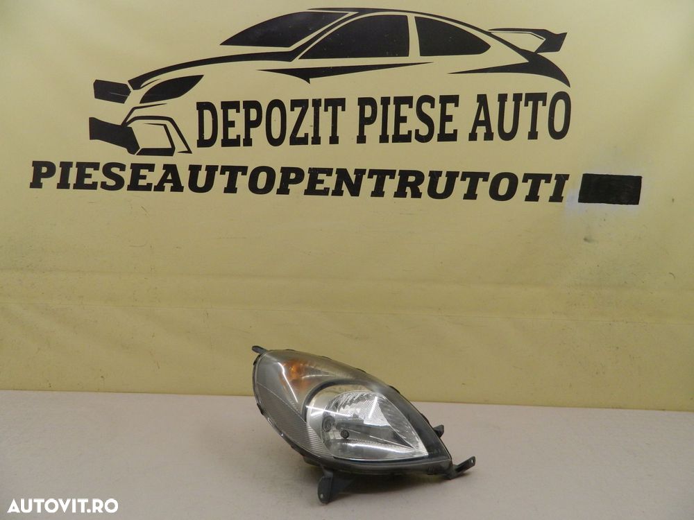 Far dreapta Toyot Yaris Verso, 1999, 2000, 2001, 2002, 2003, 2004, 2005. - 2