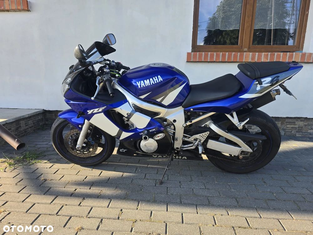 Yamaha R6 - 8