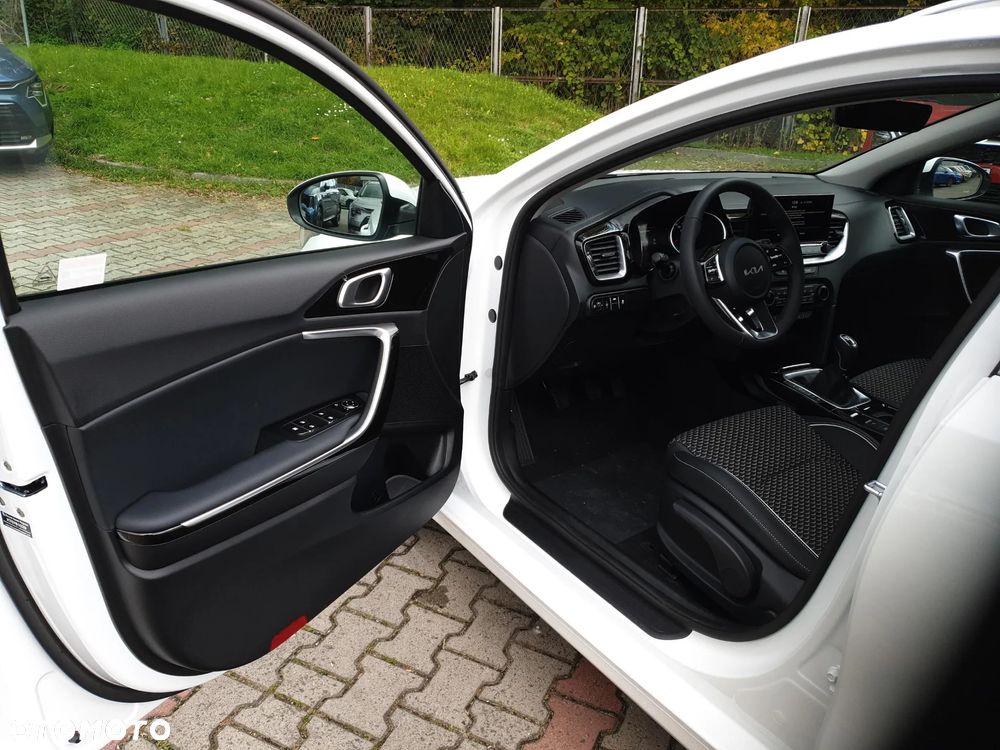 Kia Ceed 1.5 T-GDI Tribute - 10