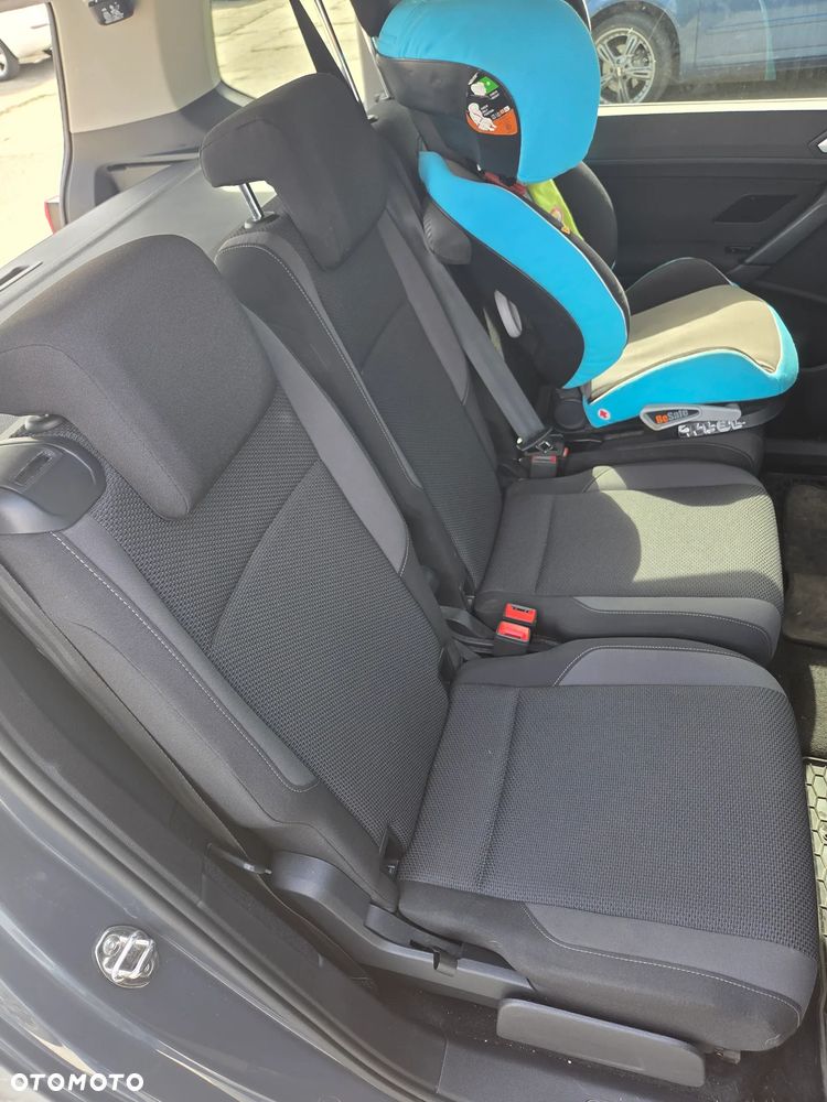 Volkswagen Touran 1.5 TSI EVO Trendline DSG - 13