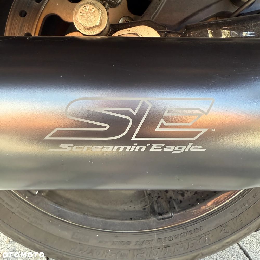 Harley-Davidson Touring Road Glide - 11