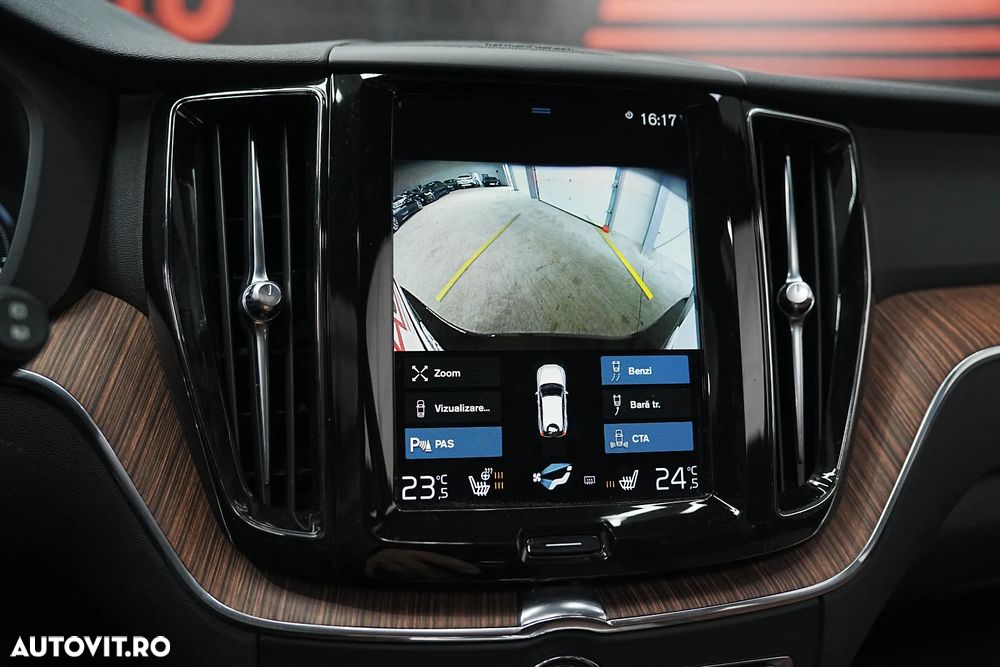 Volvo XC 60 Recharge T8 Twin Engine eAWD Inscription - 38