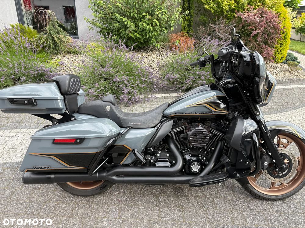 Harley-Davidson Touring Street Glide - 1