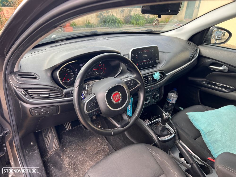 Fiat Tipo Station Wagon 1.3 M-Jet Easy J17 - 4