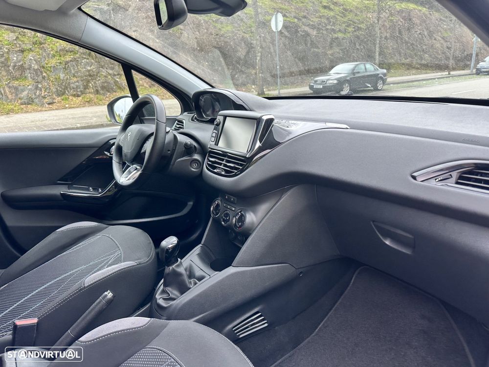 Peugeot 208 1.4 HDi Active - 35