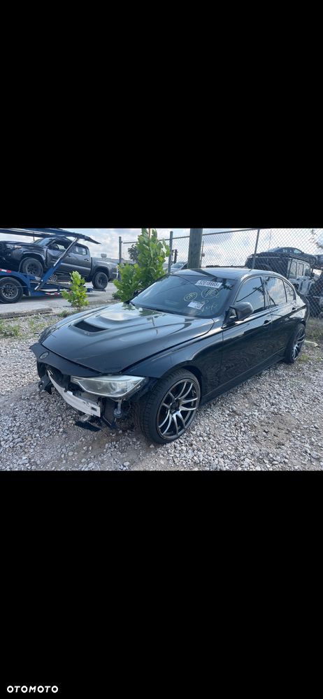 BMW Seria 3 335i - 16