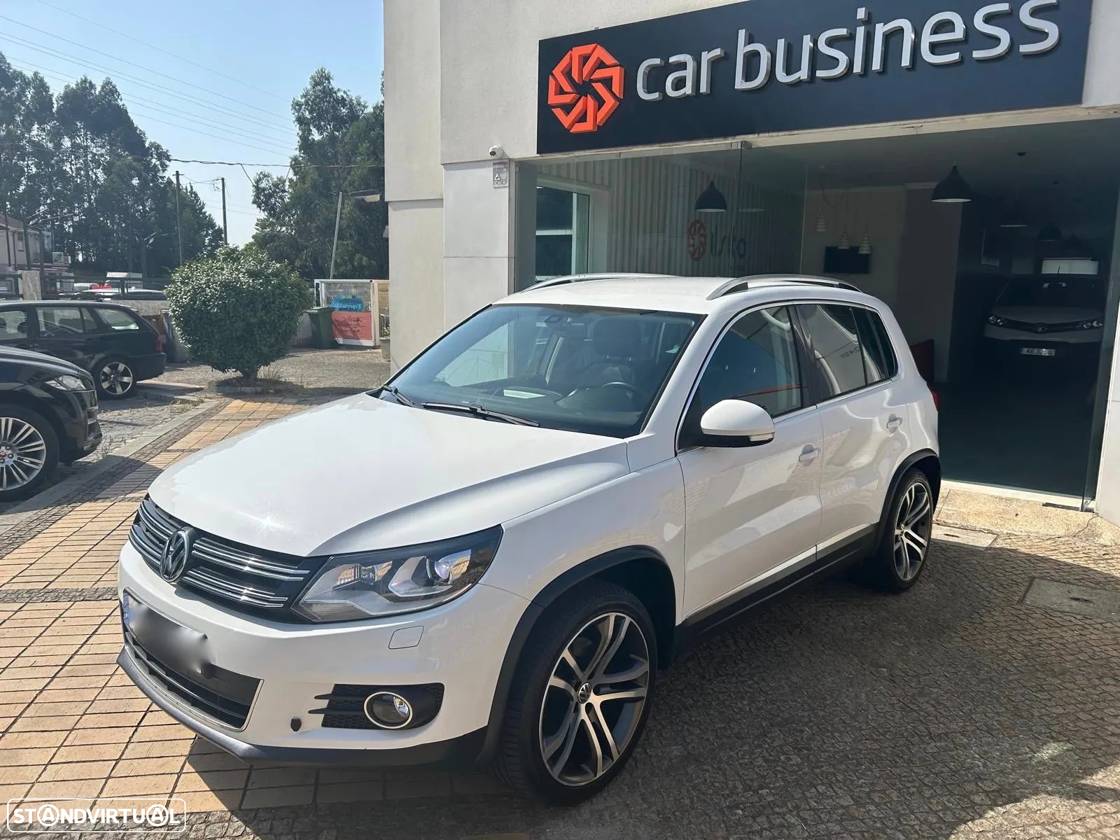 VW Tiguan 2.0 TDI Sport 4Motion DSG - 9