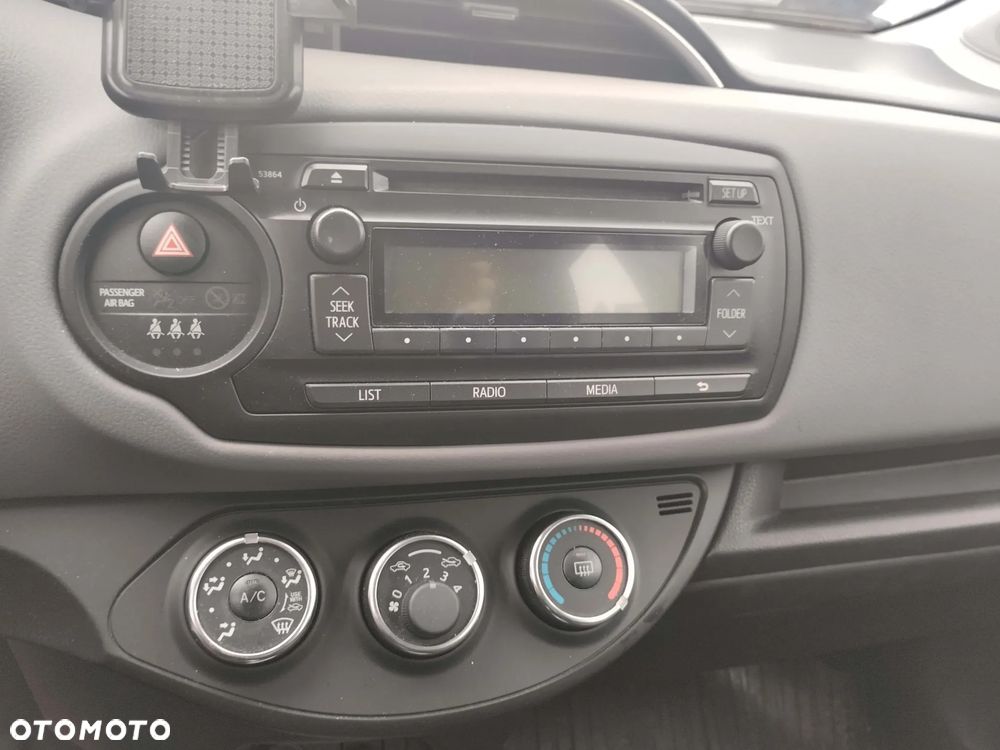 Toyota Yaris - 4