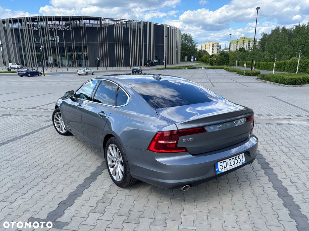 Volvo S90 D4 Momentum - 29