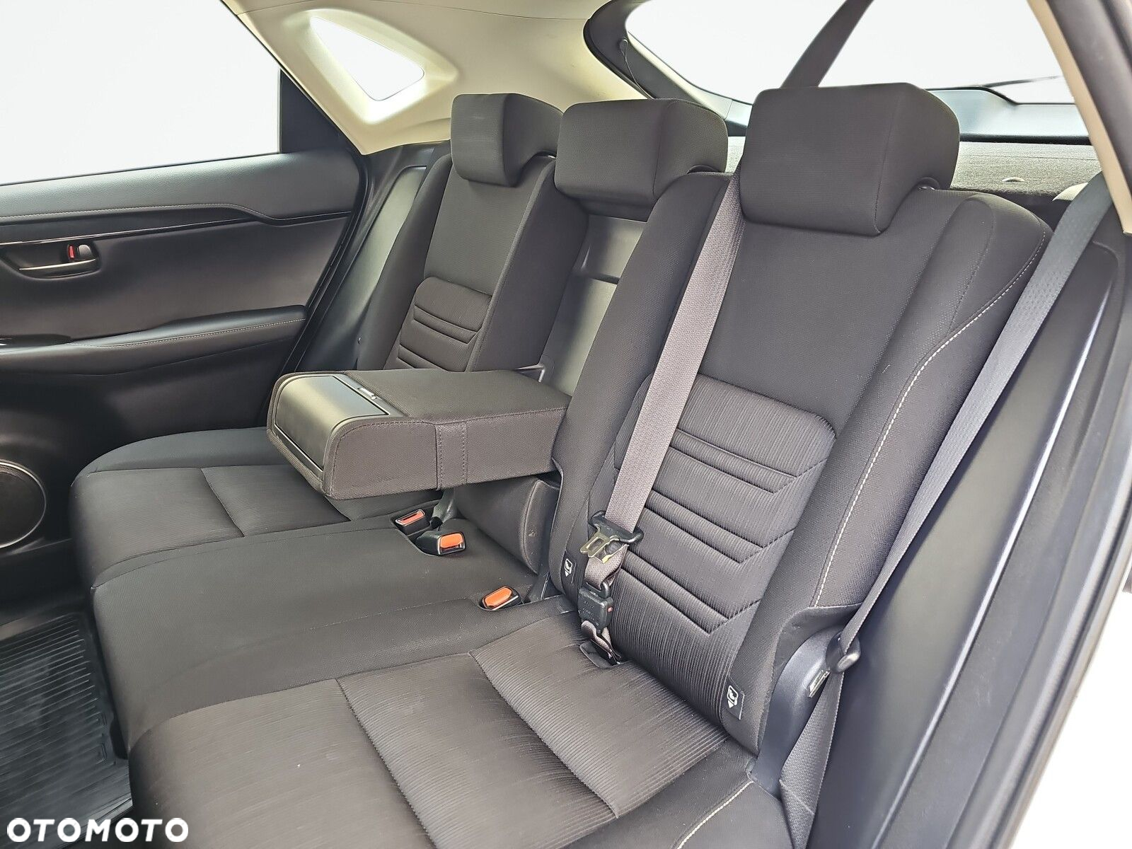 Lexus NX - 24