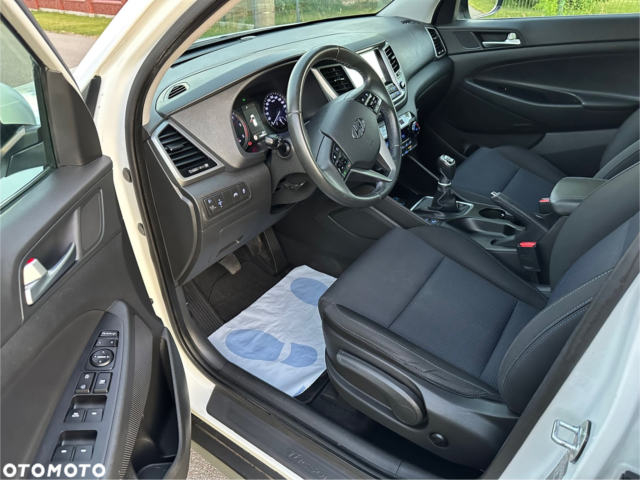 Hyundai Tucson 1.7 CRDI BlueDrive Style 2WD - 6