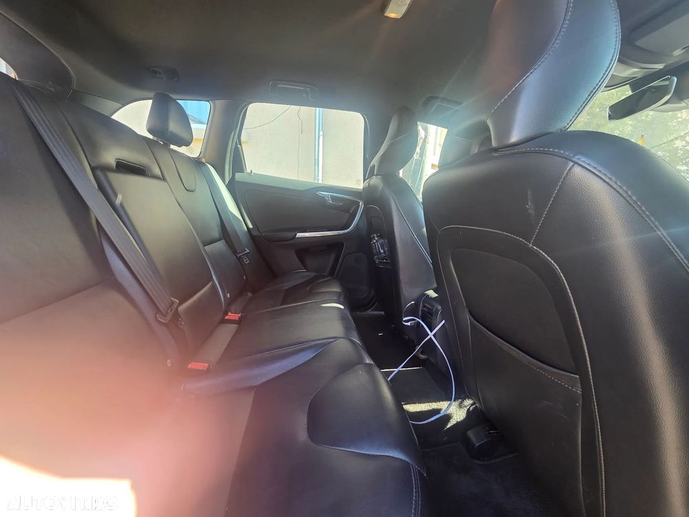 Volvo XC 60 - 11