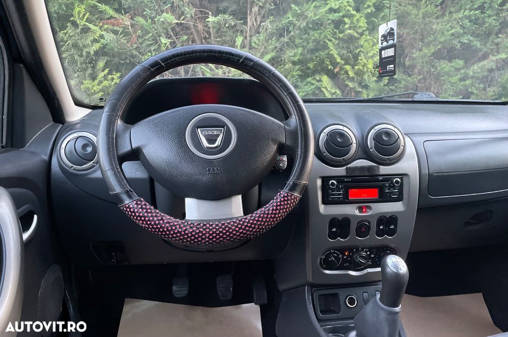 Dacia Duster 1.6 4x2 Laureate - 25
