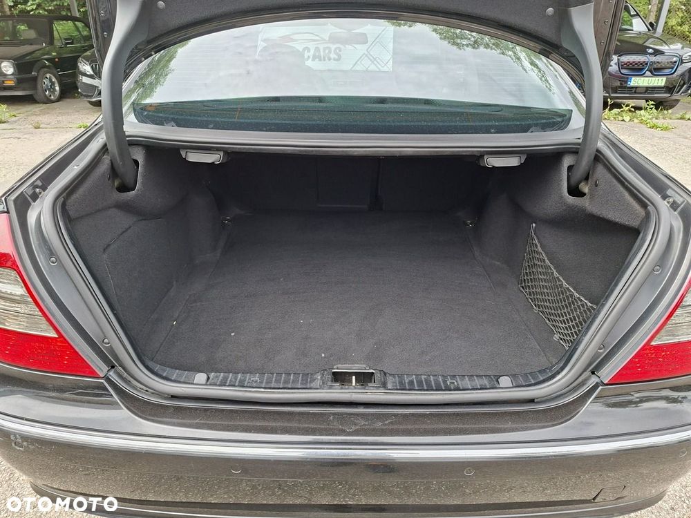 Mercedes-Benz Klasa E 220 CDI Automatik Avantgarde - 27