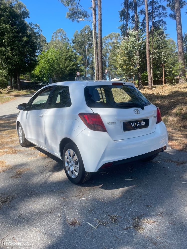 Toyota Yaris - 4