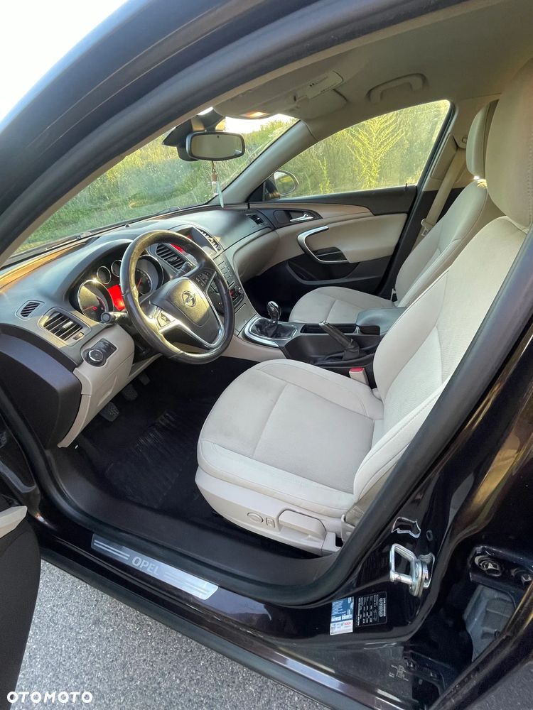 Opel Insignia 2.0 CDTI - 6