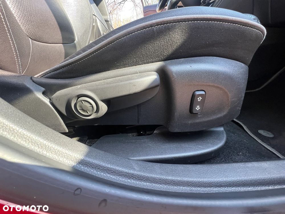 Opel Astra 1.4 T Elite S&S - 31