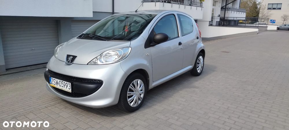 Peugeot 107 - 1
