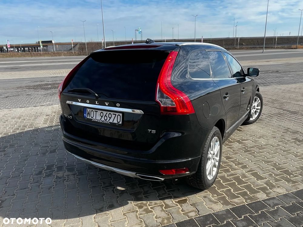 Volvo XC 60 T5 Geartronic Momentum - 16