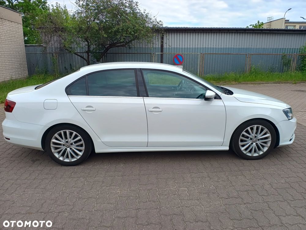 Volkswagen Jetta 2.0 TDI DPF BMT Comfortline DSG - 2