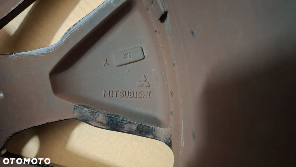 Felgi Aluminiowe 18 Mitsubishi Eclipse Cross 5x114.3 ET 38 - 15