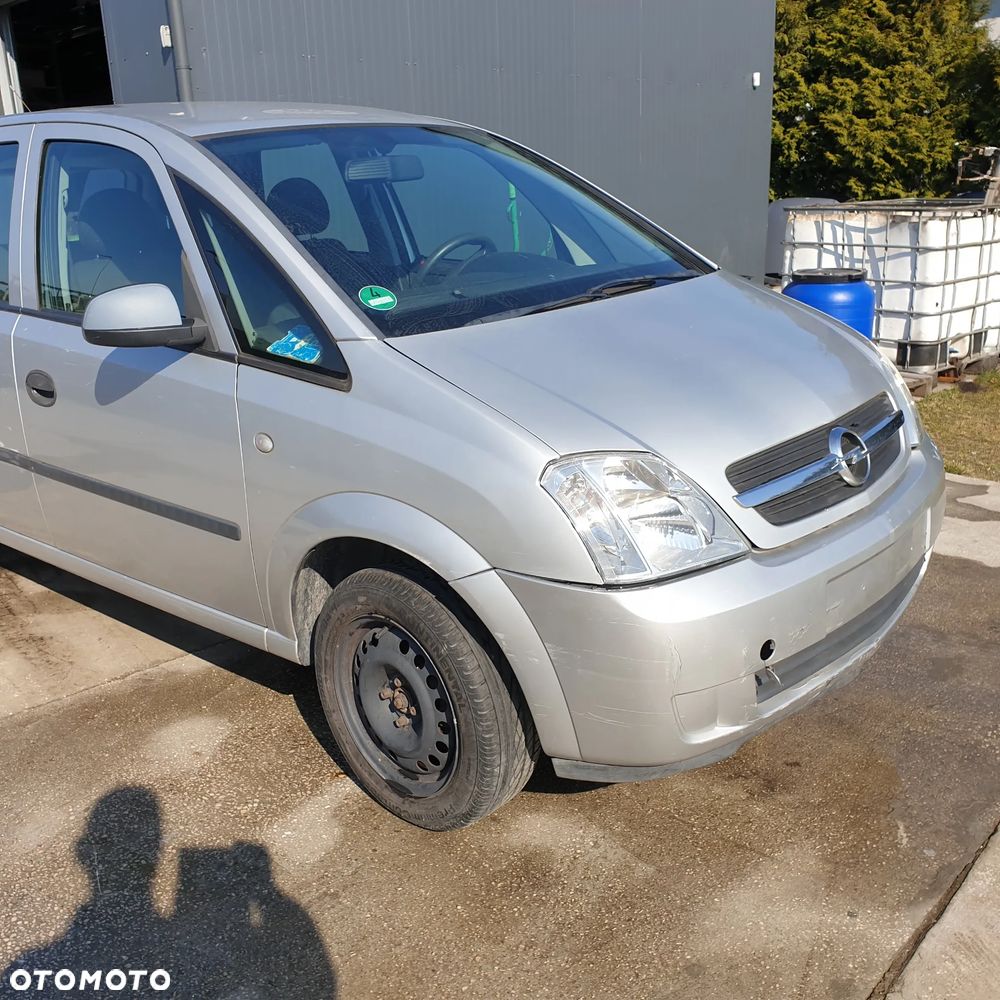 OPEL MERIVA A ZDERZAK PRZOD  Z157 04R - 1