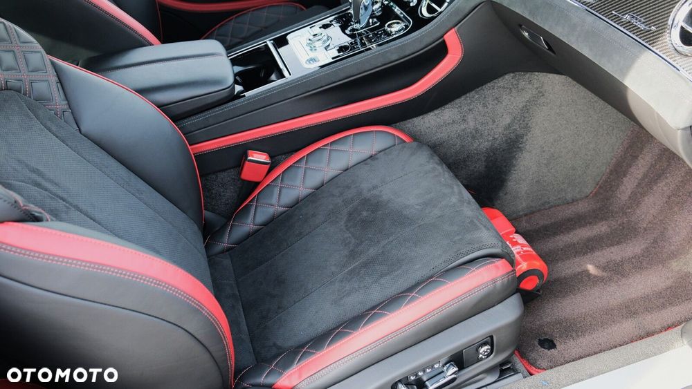 Bentley Continental GT - 20
