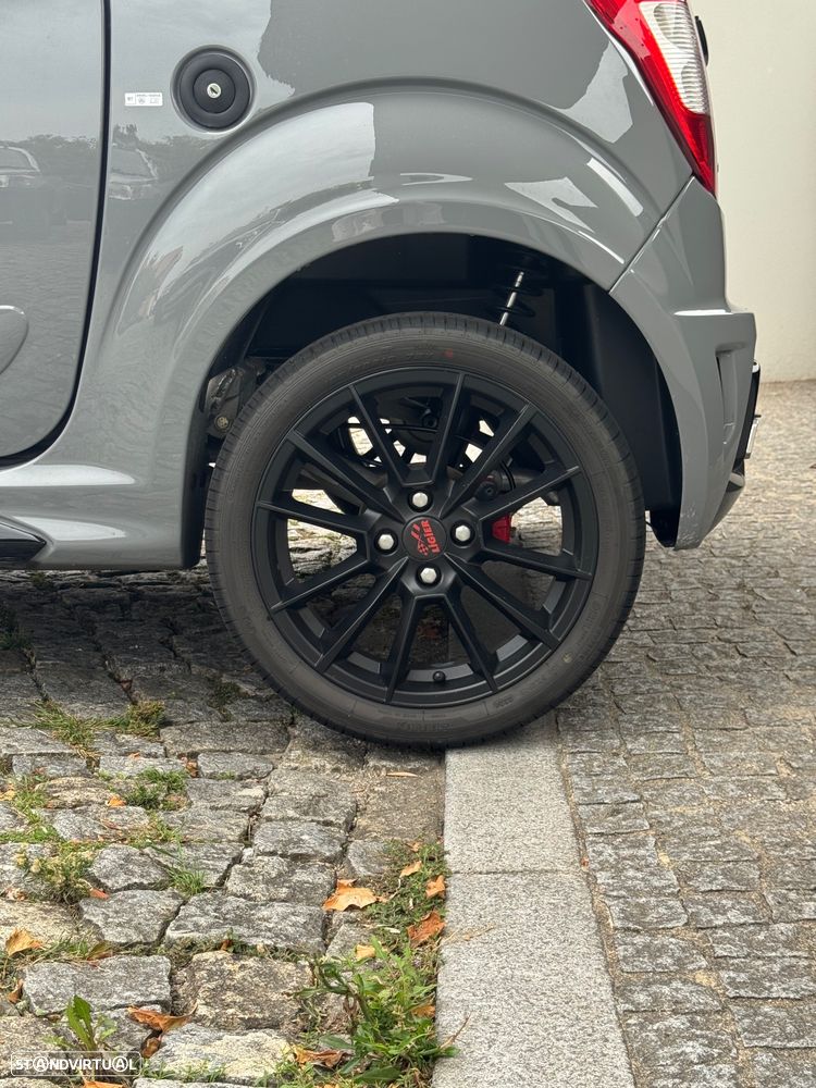 Ligier JS 50 - 15