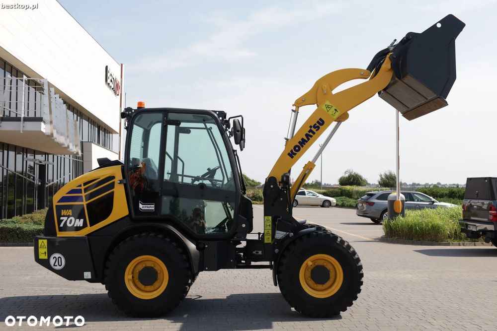 Komatsu WA70M-8 - 23