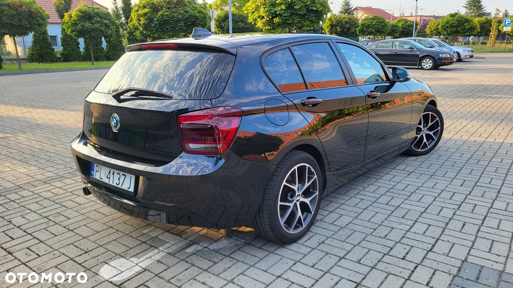 BMW Seria 1 120d Sport Line - 4