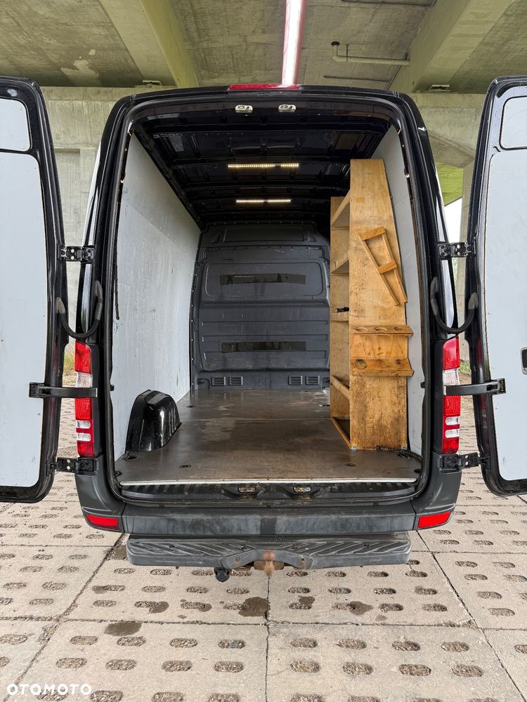 Mercedes-Benz Sprinter - 17