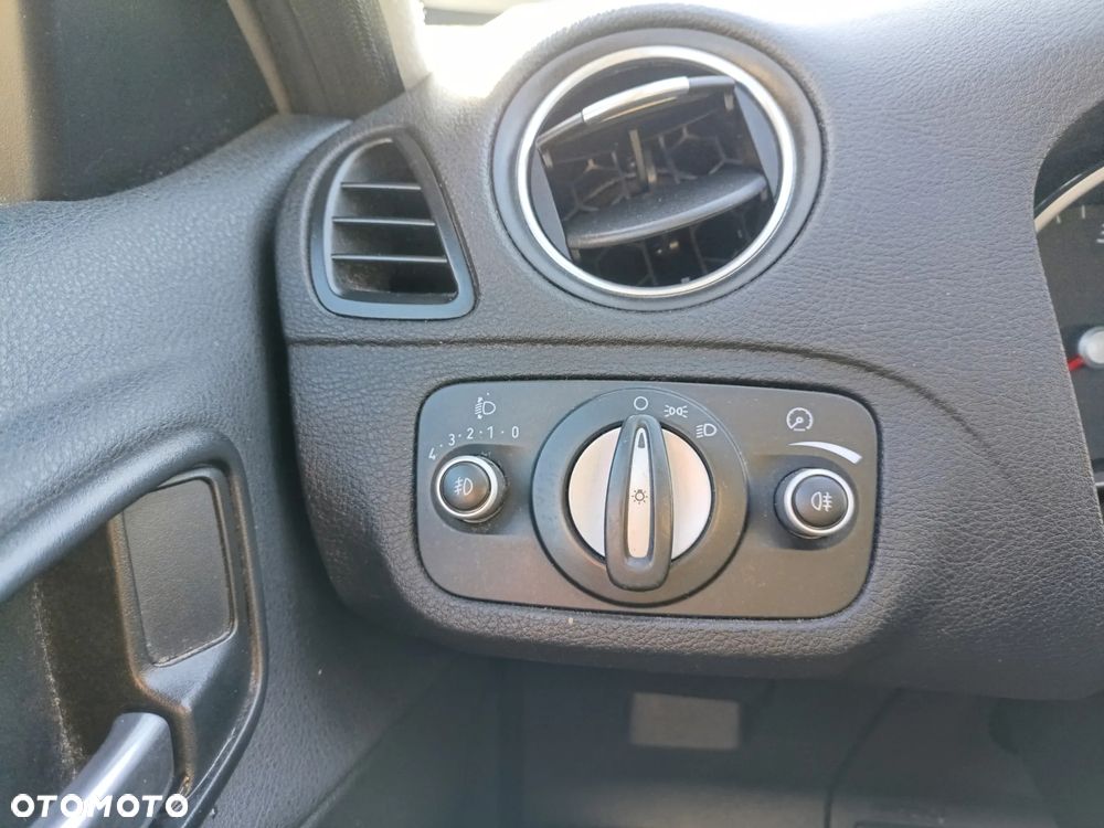 Ford S-Max 2.0 TDCi Trend - 16