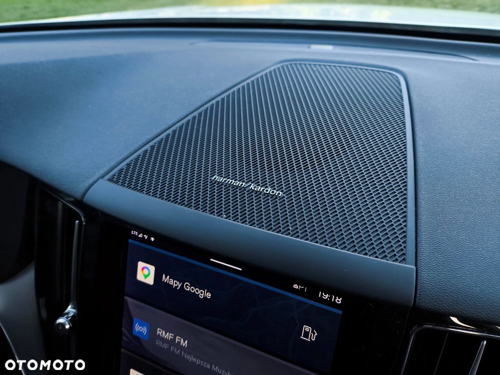Volvo XC 60 B4 B Momentum Pro - 12