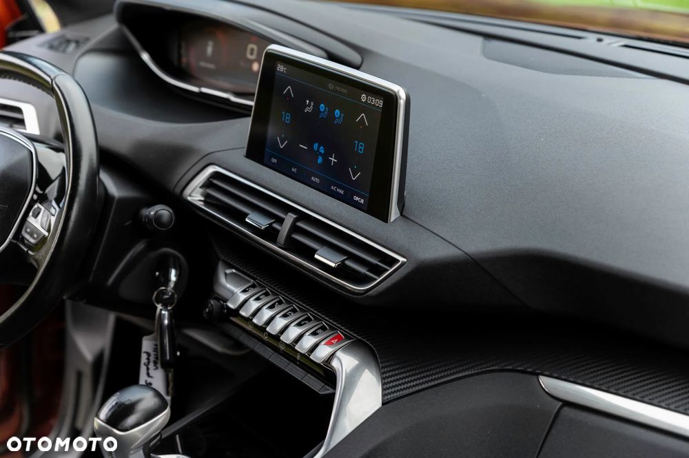 Peugeot 3008 1.2 PureTech Style - 28