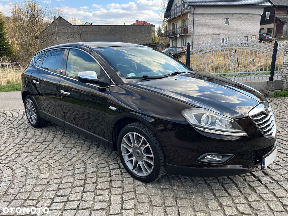 Lancia Delta 1.6 MJ Platino - 6