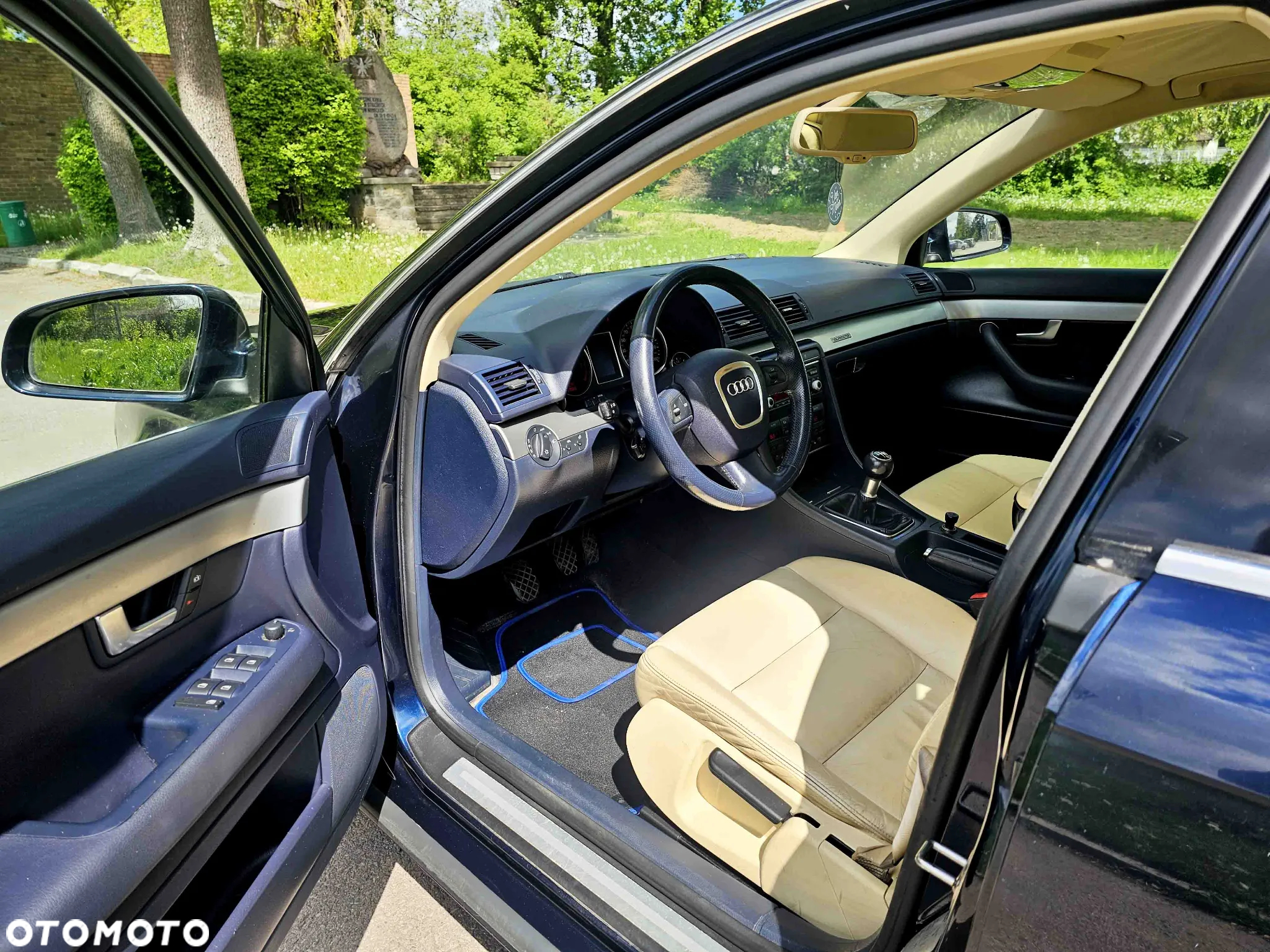 Audi A4 1.8 T quattro - 12