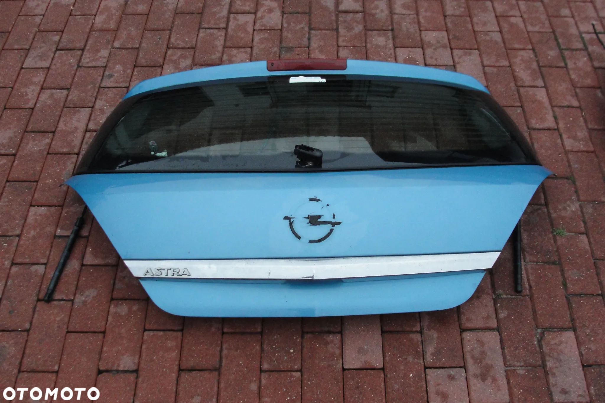 KLAPA TYŁ BAGAŻNIKA OPEL ASTRA H  HB 5 DRZWI - 1