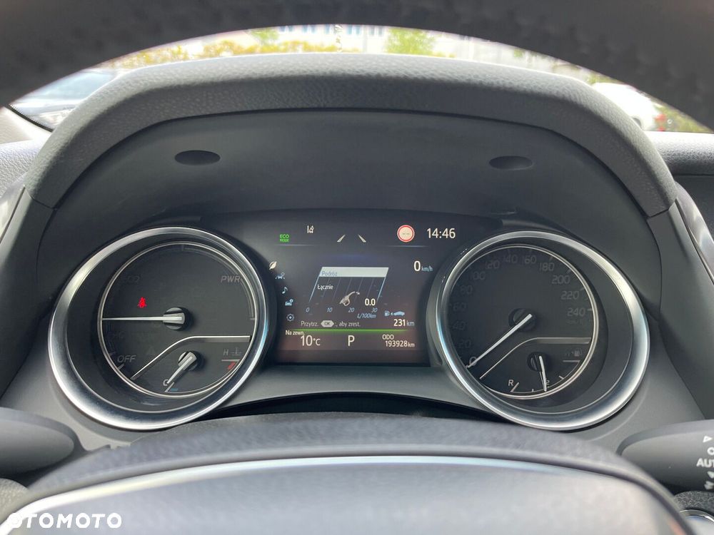 Toyota Camry 2.5 Hybrid Comfort CVT - 12