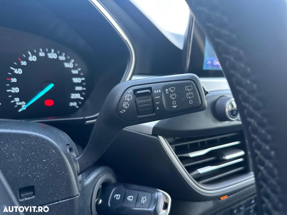 Ford Focus 1.5 EcoBlue Connected - 15