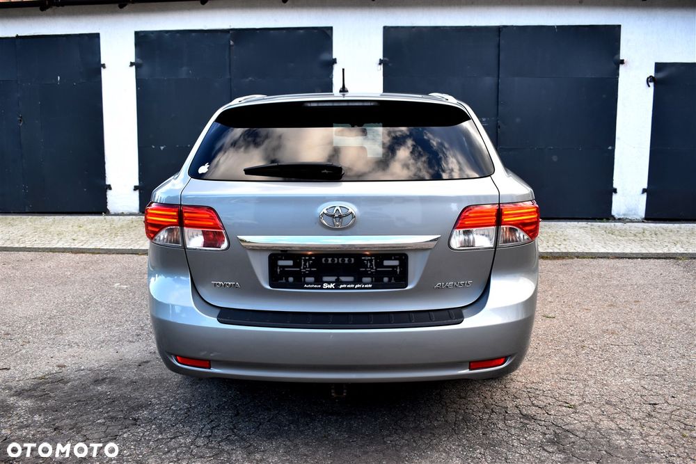 Toyota Avensis 1.8 Business Edition - 6
