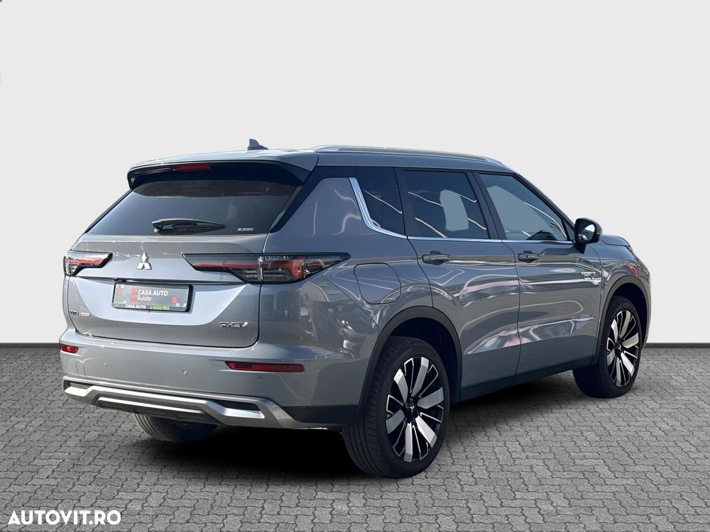 Mitsubishi Outlander 2.4 L 4X4 PHEV Intense - 6