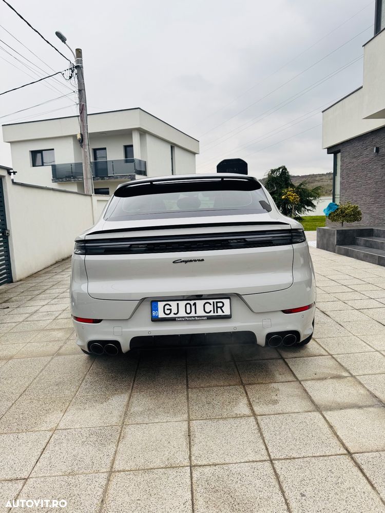 Porsche Cayenne Coupe - 6