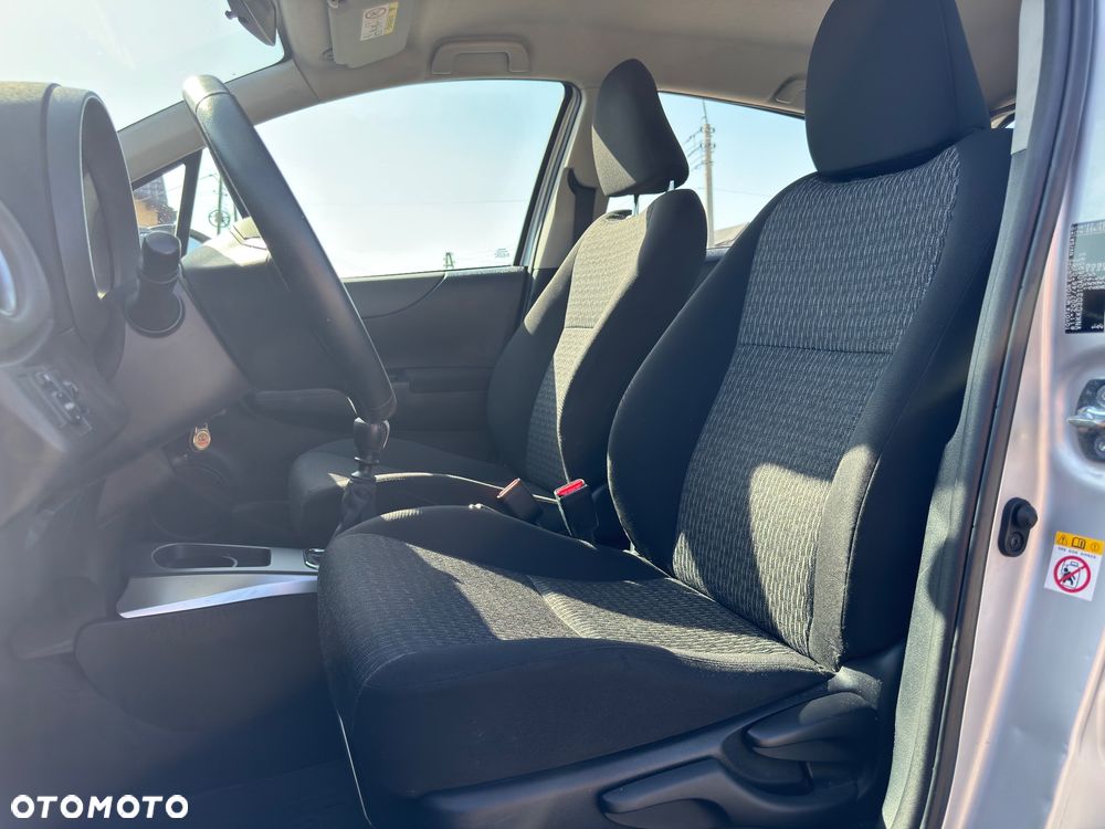 Toyota Yaris 1.4 D-4D Premium - 14
