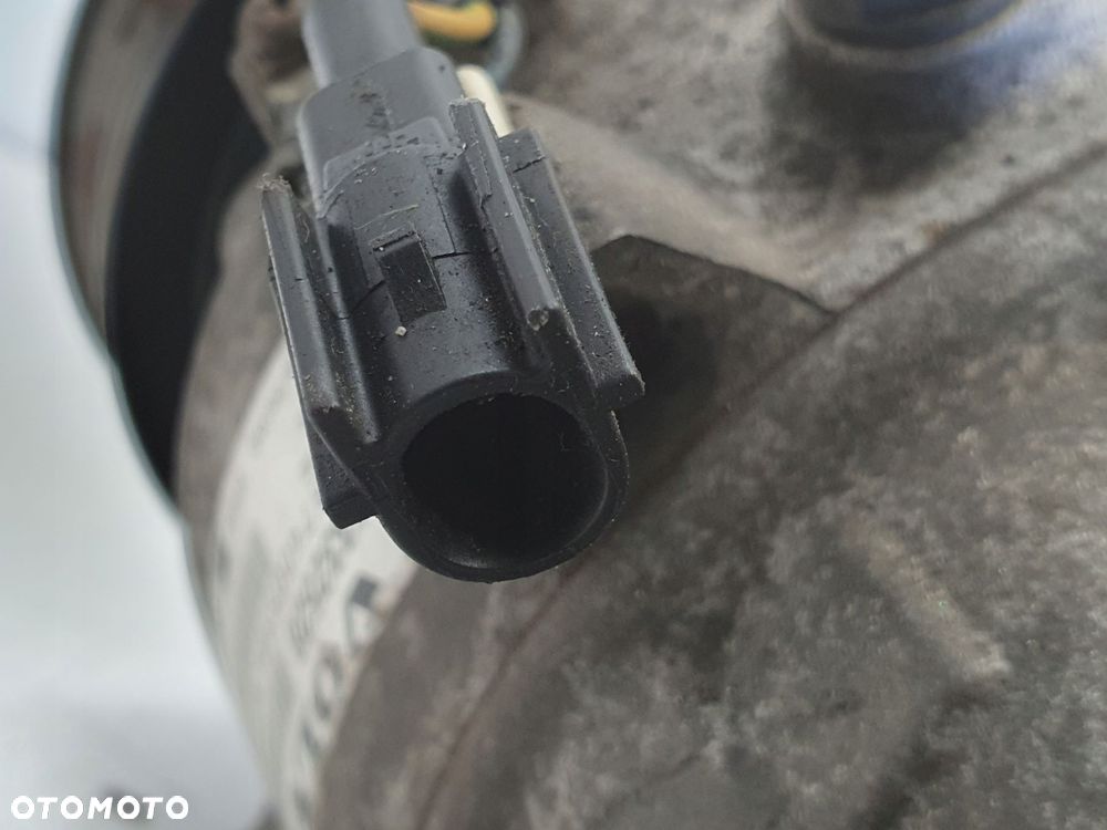 SPRĘŻARKA KLIMATYZACJI Volvo S80 II V70 III 2.0 D4 _ Pompa P31332528 - 9