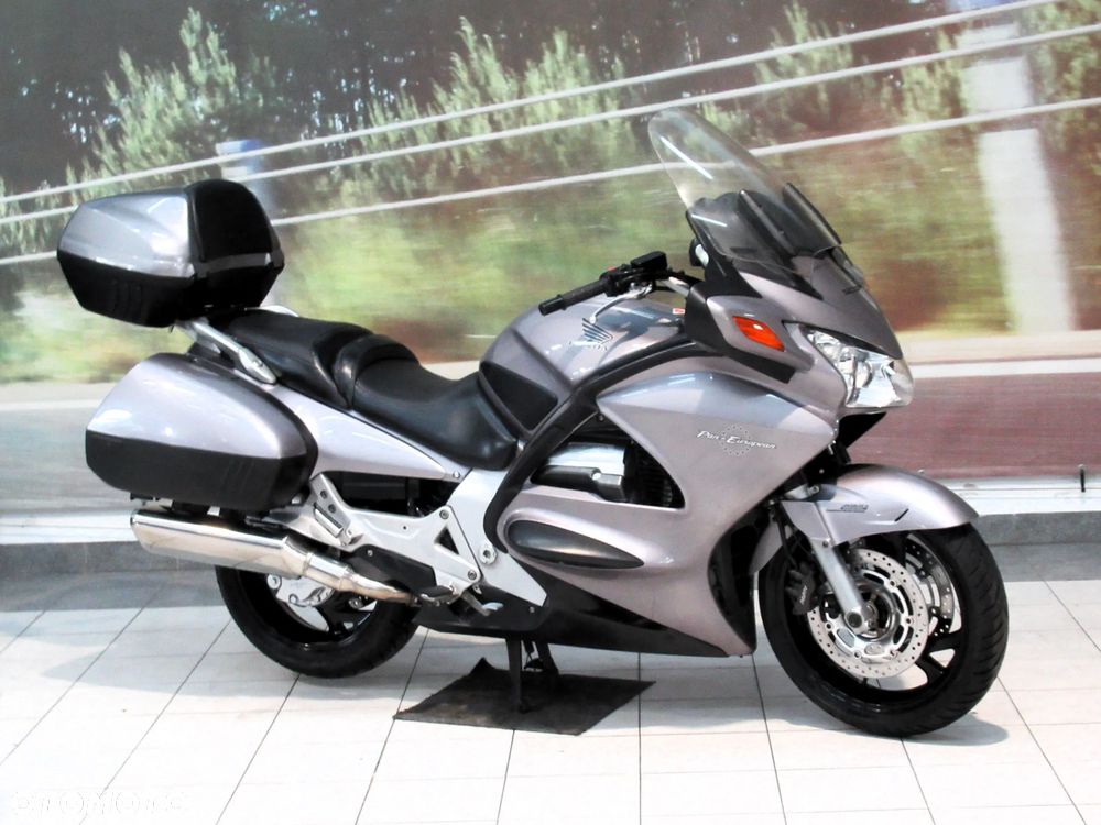 Honda ST